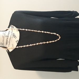 Hand Made Pearl necklace.